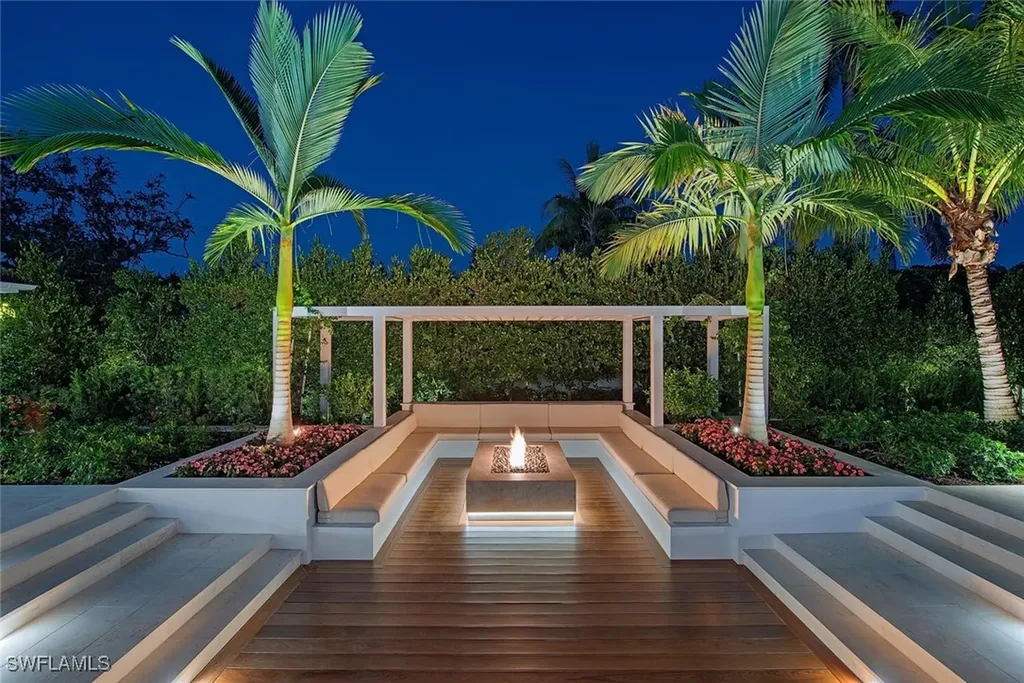 1731 Gordon Drive Naples FL 34102