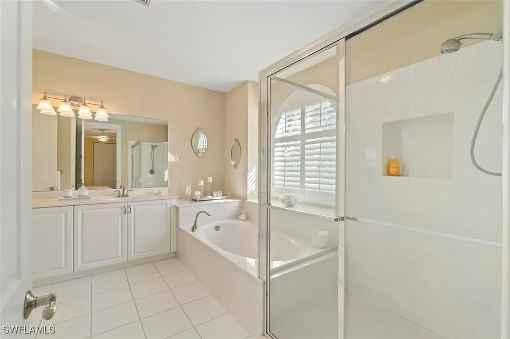 1879 Ivory Cane Point Naples FL 34119