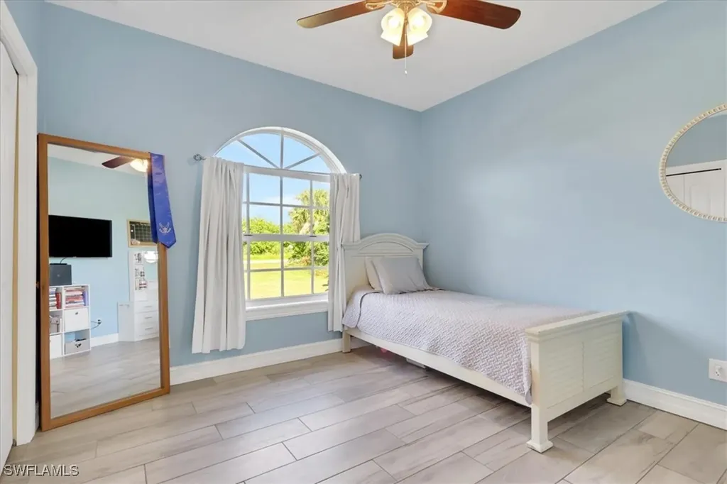 748 41st Avenue NW Naples FL 34120