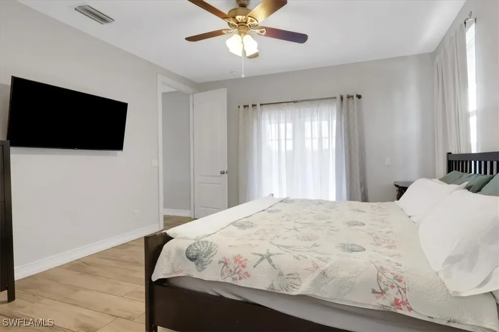 748 41st Avenue NW Naples FL 34120