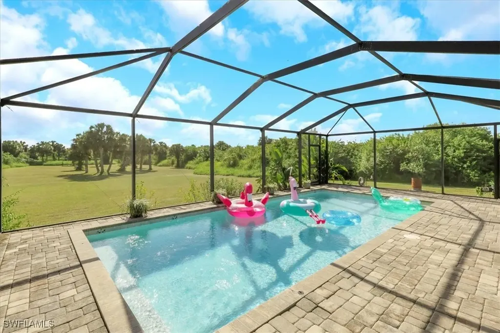 748 41st Avenue NW Naples FL 34120