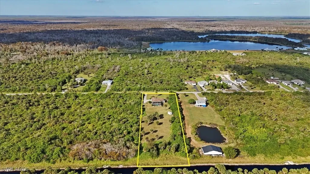 748 41st Avenue NW Naples FL 34120
