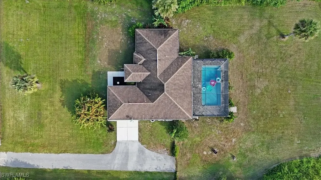 748 41st Avenue NW Naples FL 34120