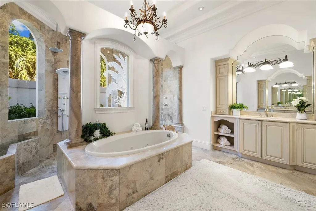 185 Tupelo Road Naples FL 34108