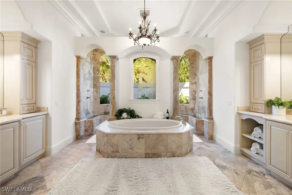 185 Tupelo Road Naples FL 34108