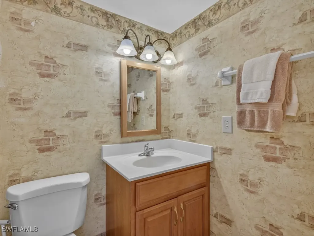 766 Central Avenue Naples FL 34102