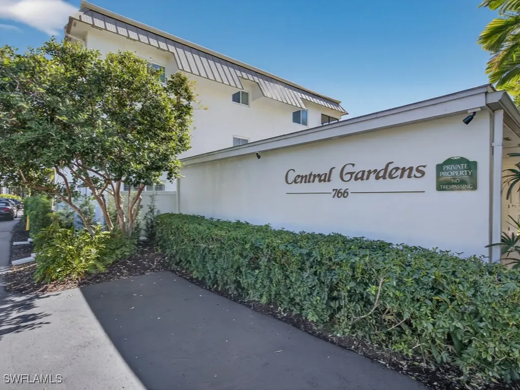 766 Central Avenue Naples FL 34102