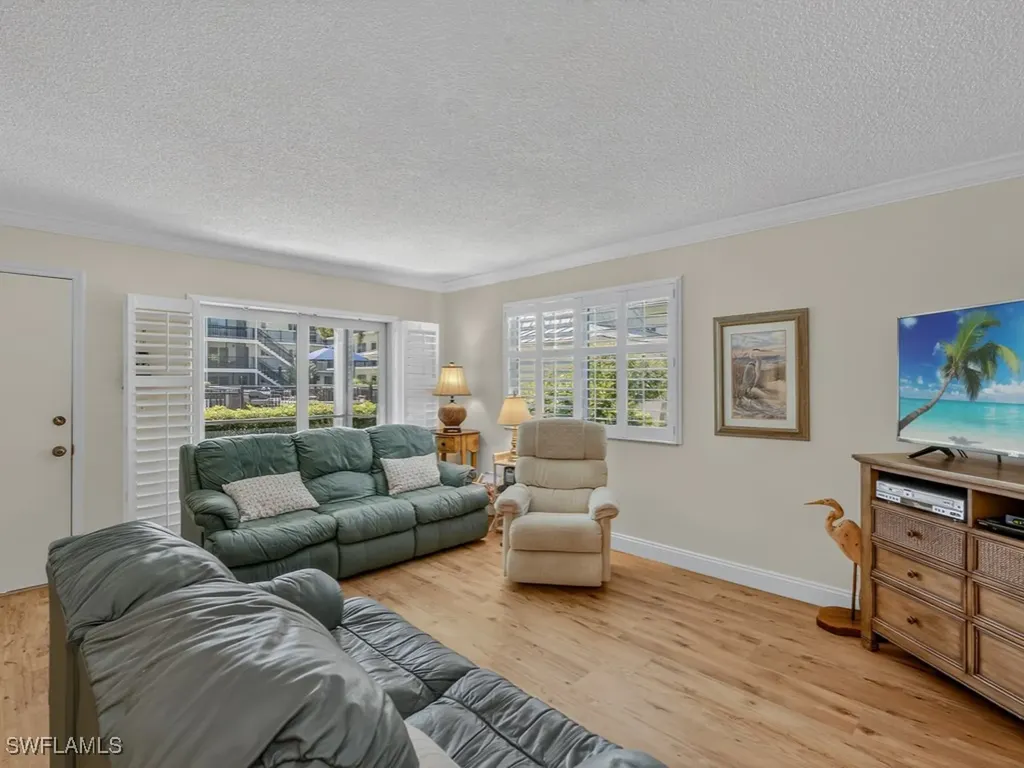 766 Central Avenue Naples FL 34102