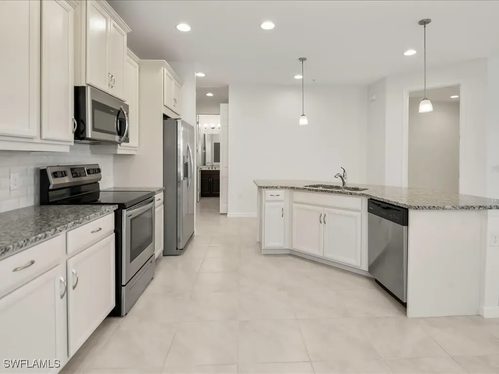 Bonita Springs FL, 26139 Palace Lane, Unit 202