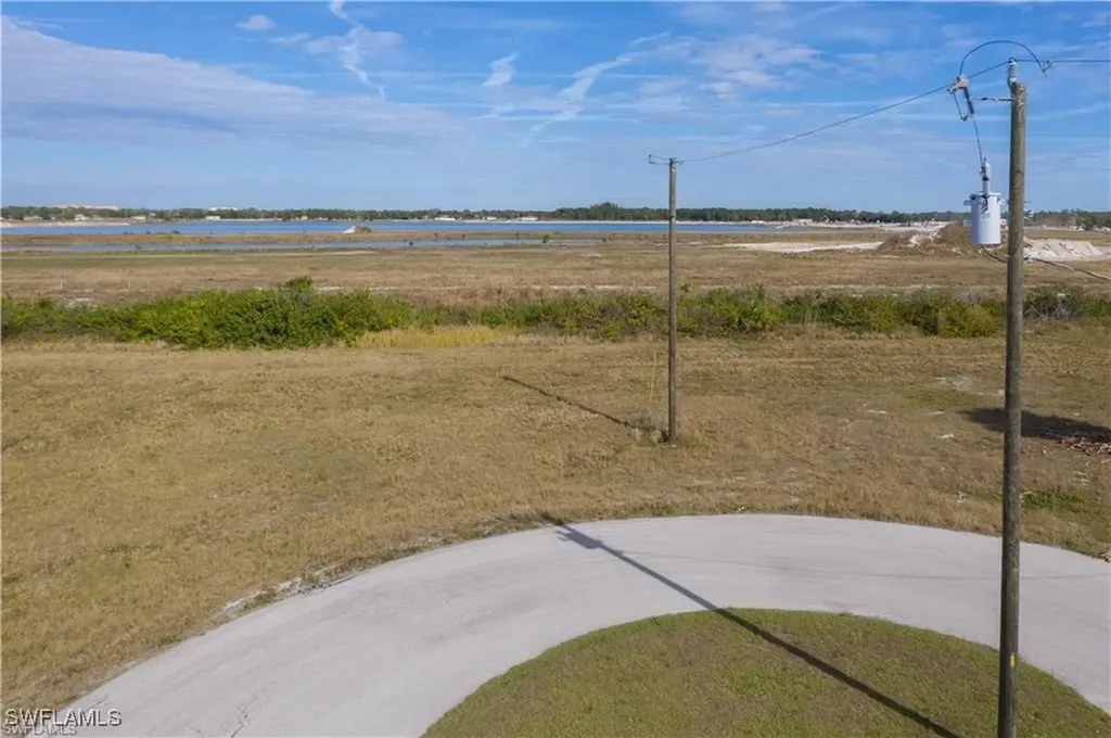 3923 NW 33rd Place Cape Coral FL 33993