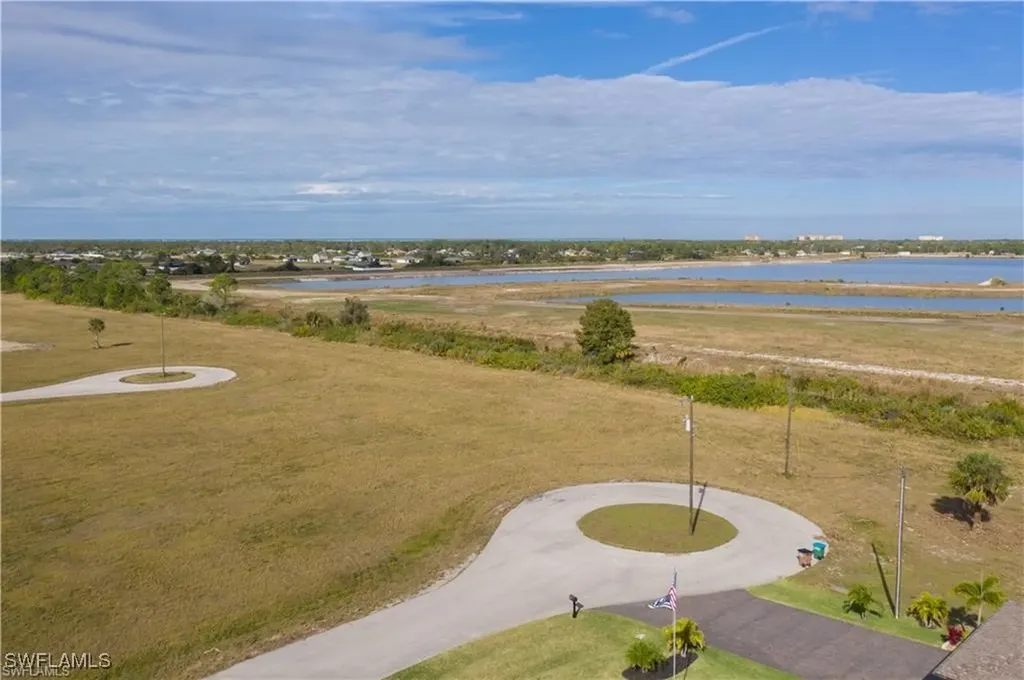 3923 NW 33rd Place Cape Coral FL 33993