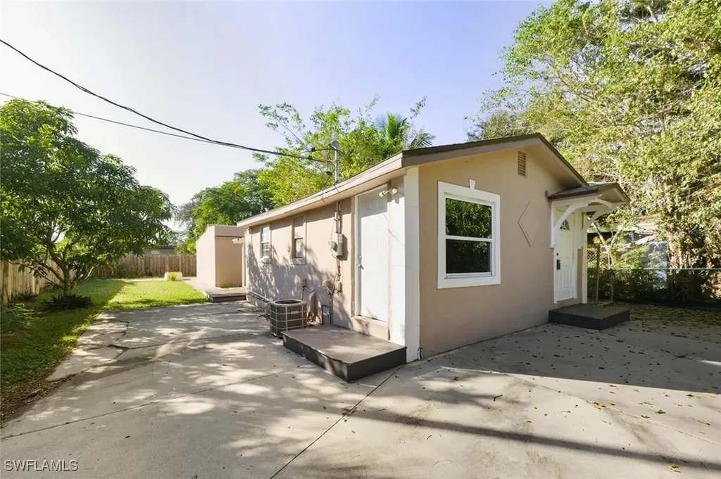 Naples FL, 2480 Andrew Drive