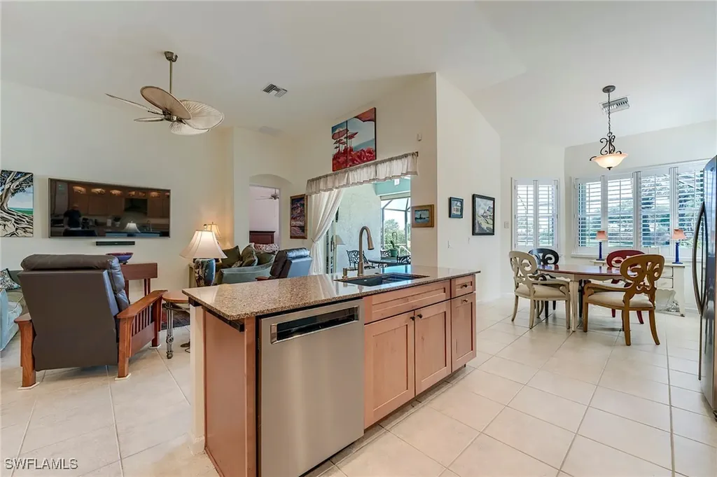 3806 Lakeview Isle Court Fort Myers FL 33905
