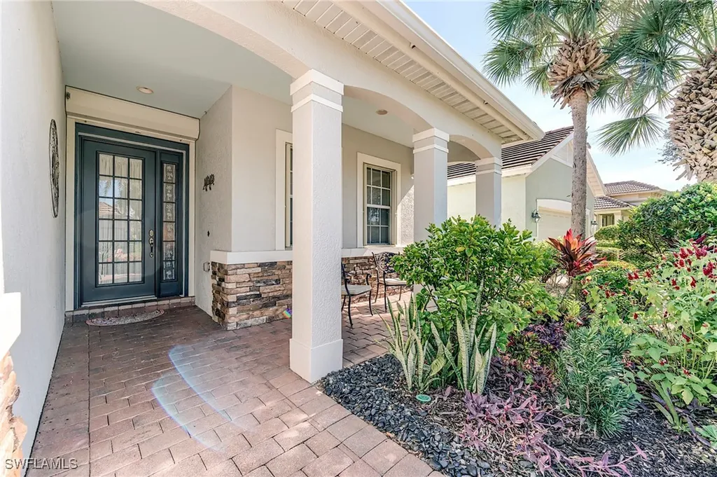 3806 Lakeview Isle Court Fort Myers FL 33905