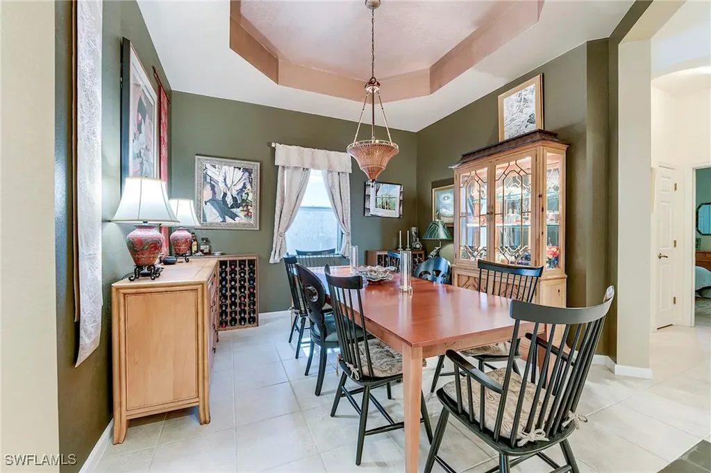 3806 Lakeview Isle Court Fort Myers FL 33905