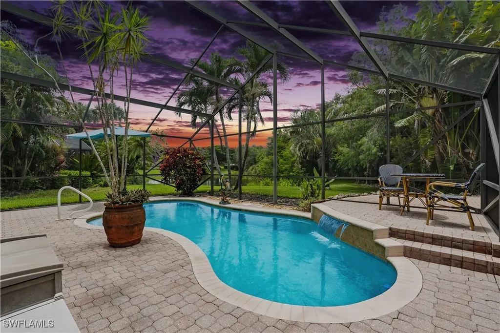 Naples FL, 1381 Areca Cove