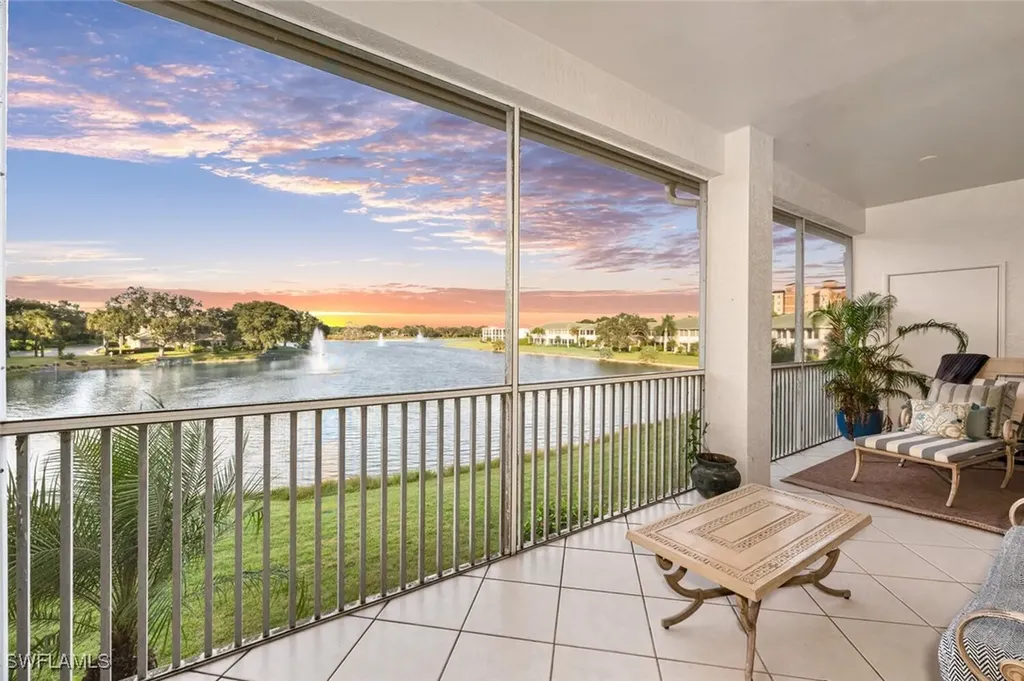 608 Vintage Reserve Lane Naples FL 34119