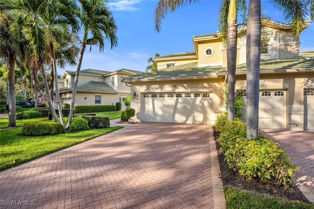 608 Vintage Reserve Lane Naples FL 34119
