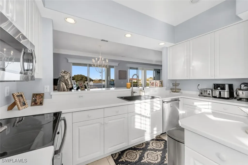 608 Vintage Reserve Lane Naples FL 34119