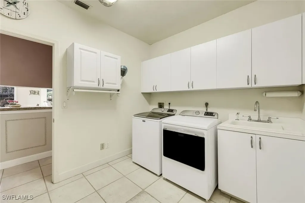 28071 Winthrop Circle Bonita Springs FL 34134