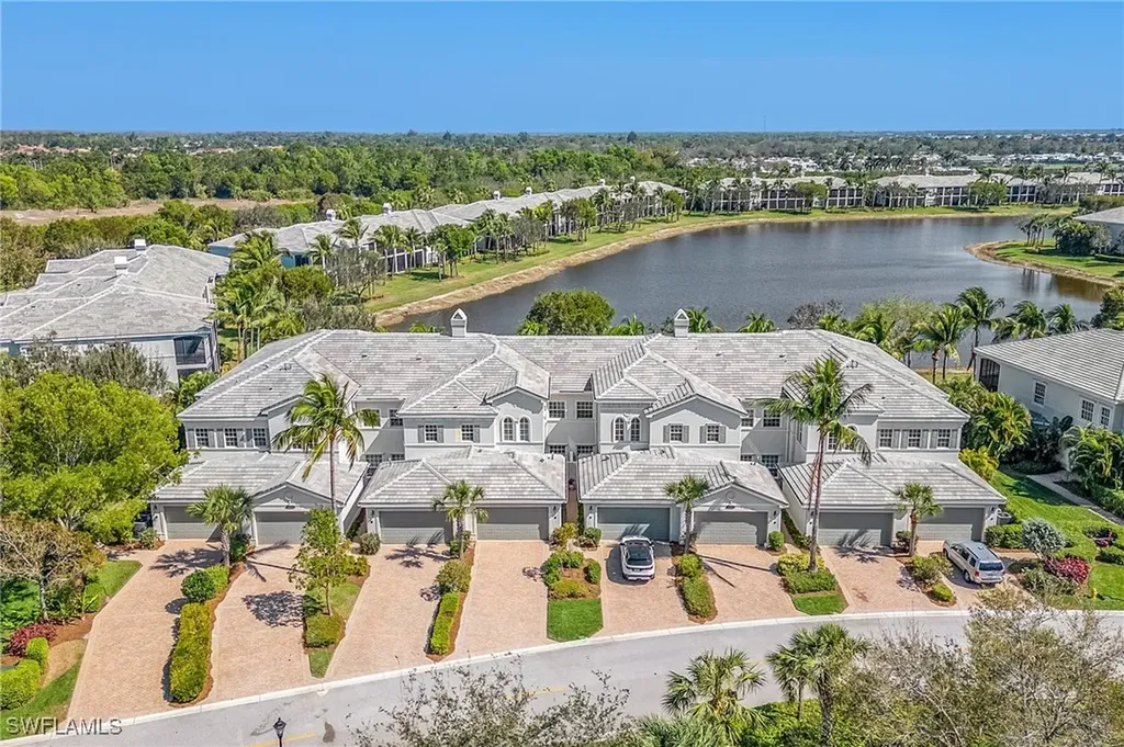 9283 Museo Circle Naples FL 34114