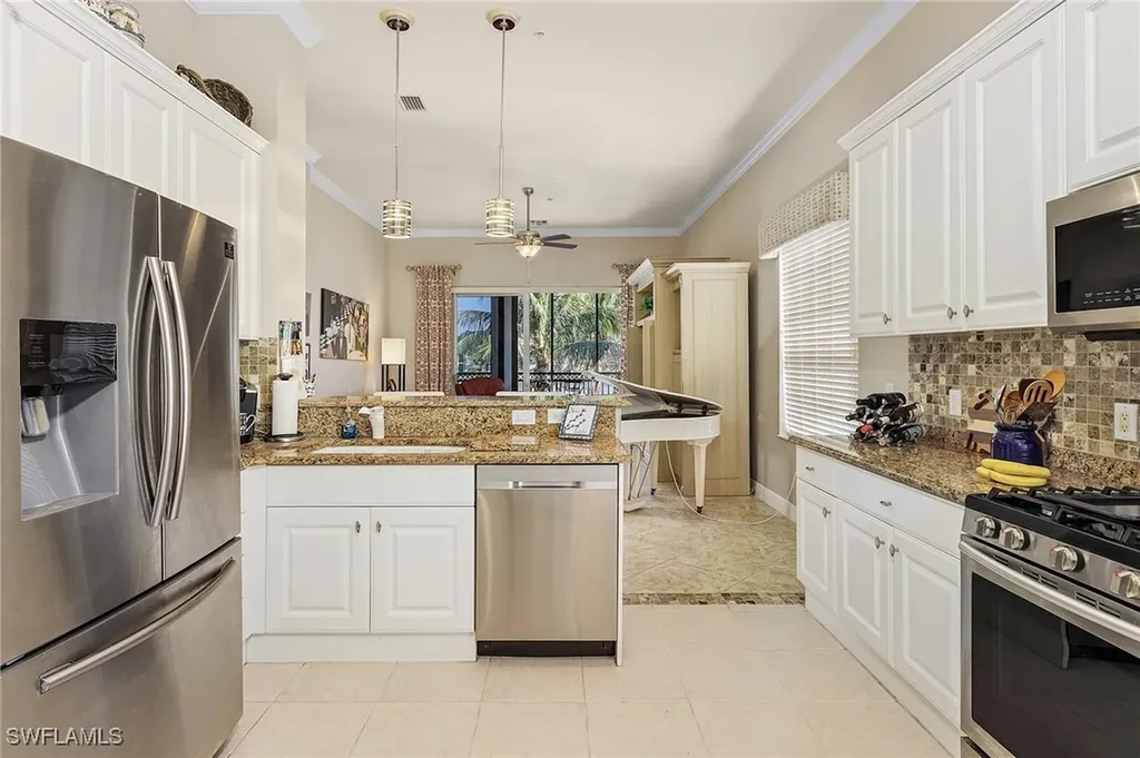 9283 Museo Circle Naples FL 34114