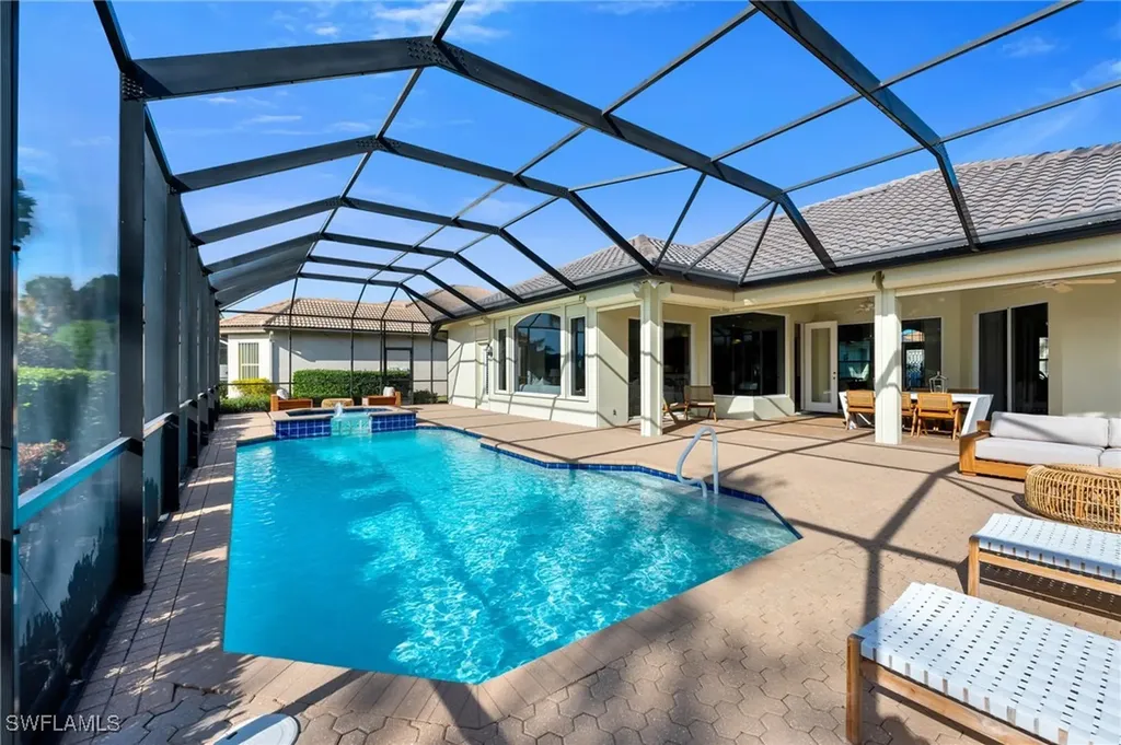 6004 Fairway Court Naples FL 34110