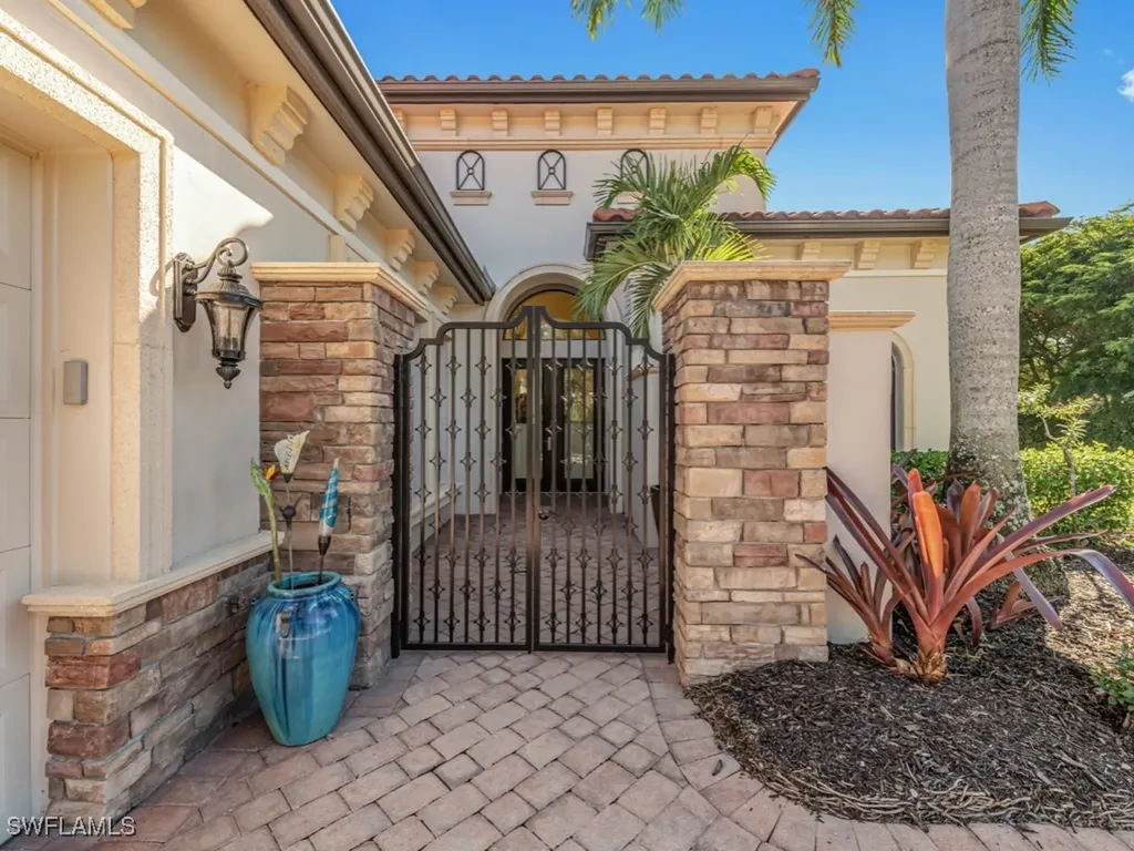 16843 Cabreo Drive Naples FL 34110