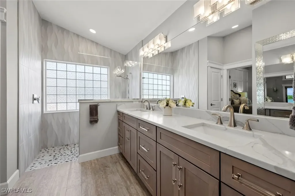 13896 River Forest Drive Fort Myers FL 33905