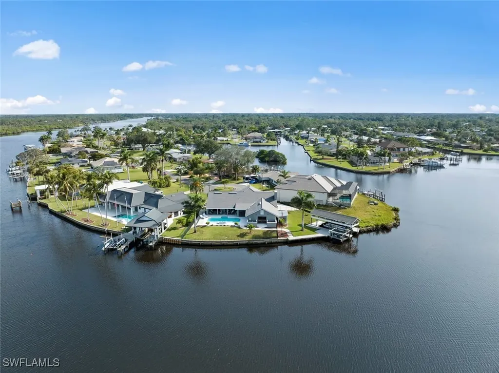 13896 River Forest Drive Fort Myers FL 33905