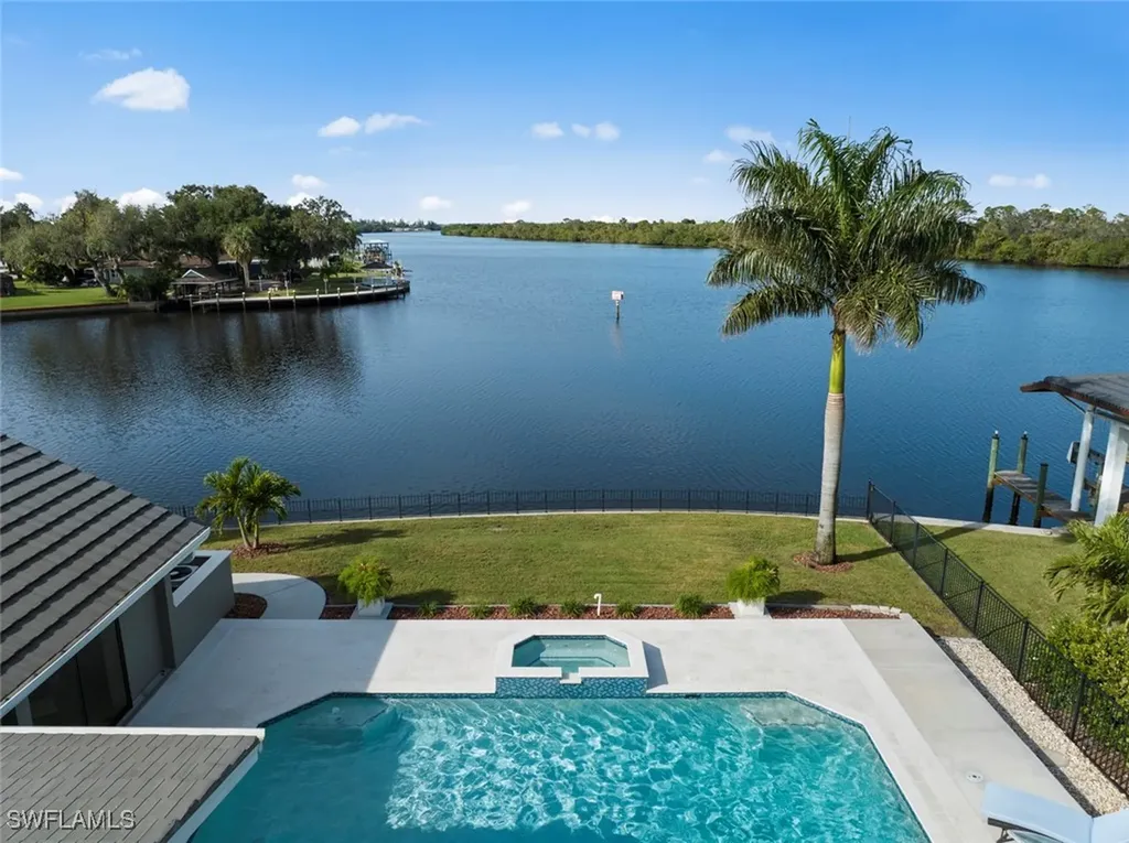 13896 River Forest Drive Fort Myers FL 33905