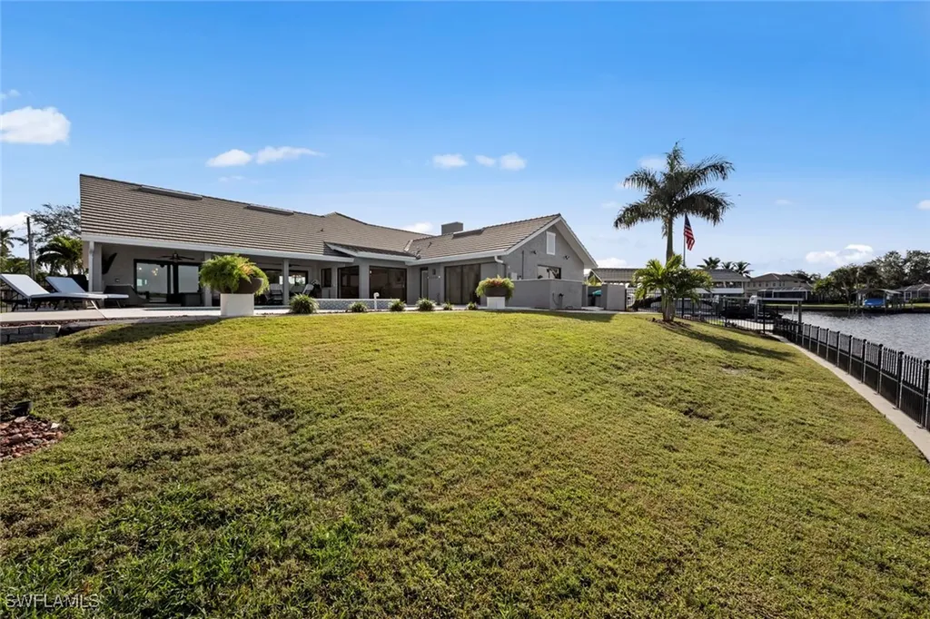 13896 River Forest Drive Fort Myers FL 33905