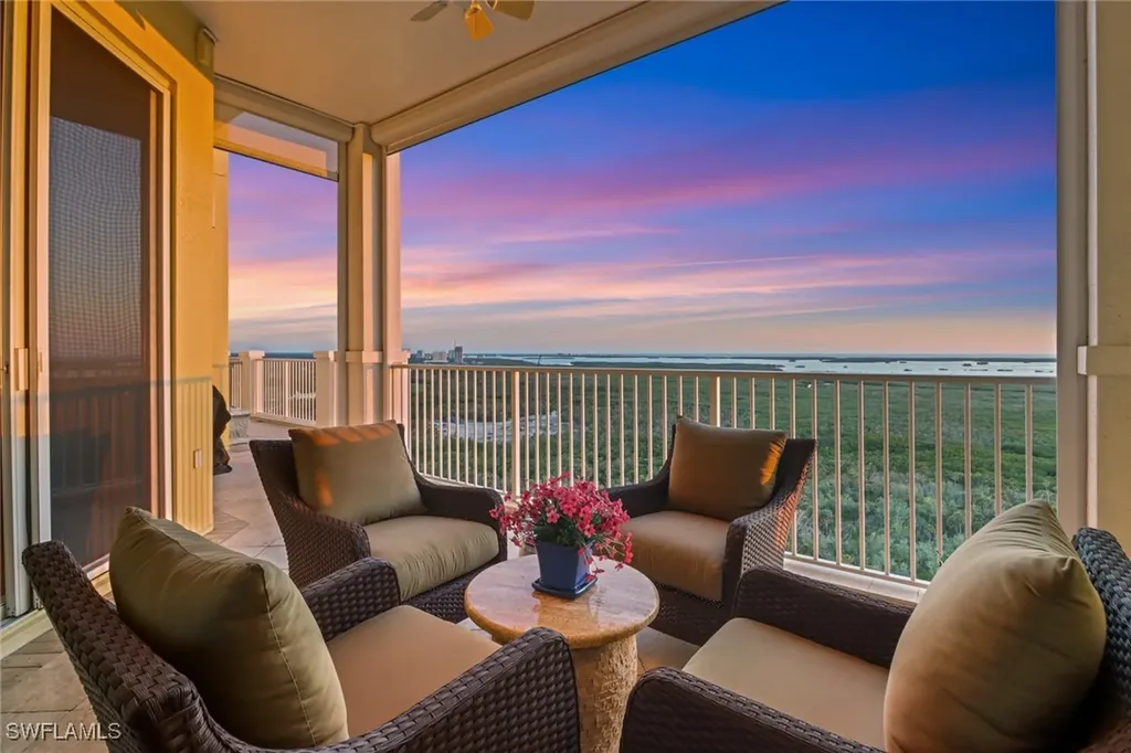 Estero FL, 4751 W Bay Boulevard, Unit 2002