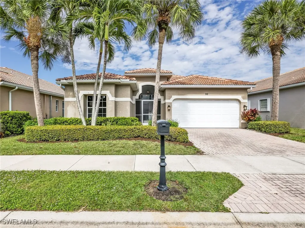 92 Glen Eagle Circle Naples FL 34104