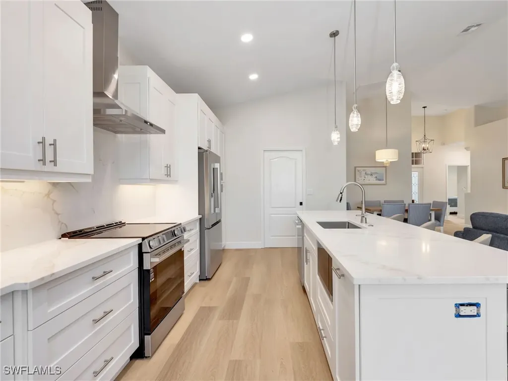 92 Glen Eagle Circle Naples FL 34104