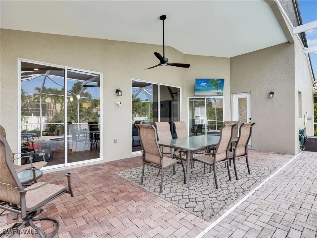 92 Glen Eagle Circle Naples FL 34104