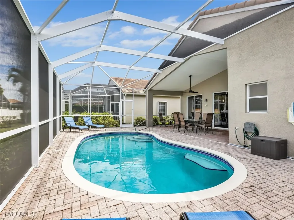 92 Glen Eagle Circle Naples FL 34104