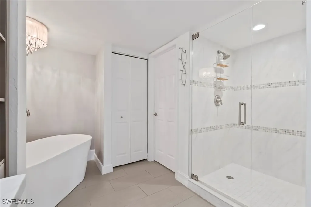 5880 Via Lugano Naples FL 34108