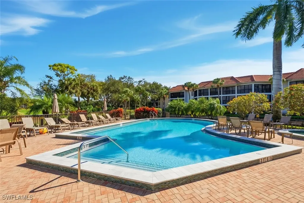 5880 Via Lugano Naples FL 34108