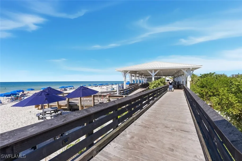 5880 Via Lugano Naples FL 34108