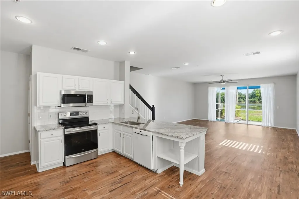 1050 Albany Court Naples FL 34105