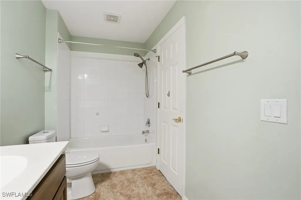 1050 Albany Court Naples FL 34105