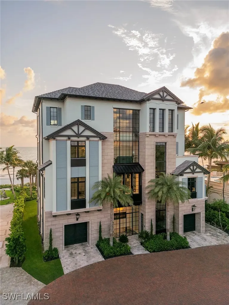 Naples FL, 7409 Bay Colony Drive