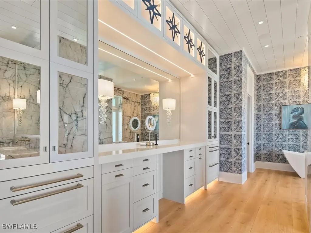 7409 Bay Colony Drive Naples FL 34108