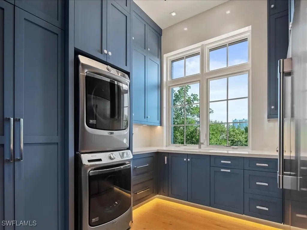 7409 Bay Colony Drive Naples FL 34108