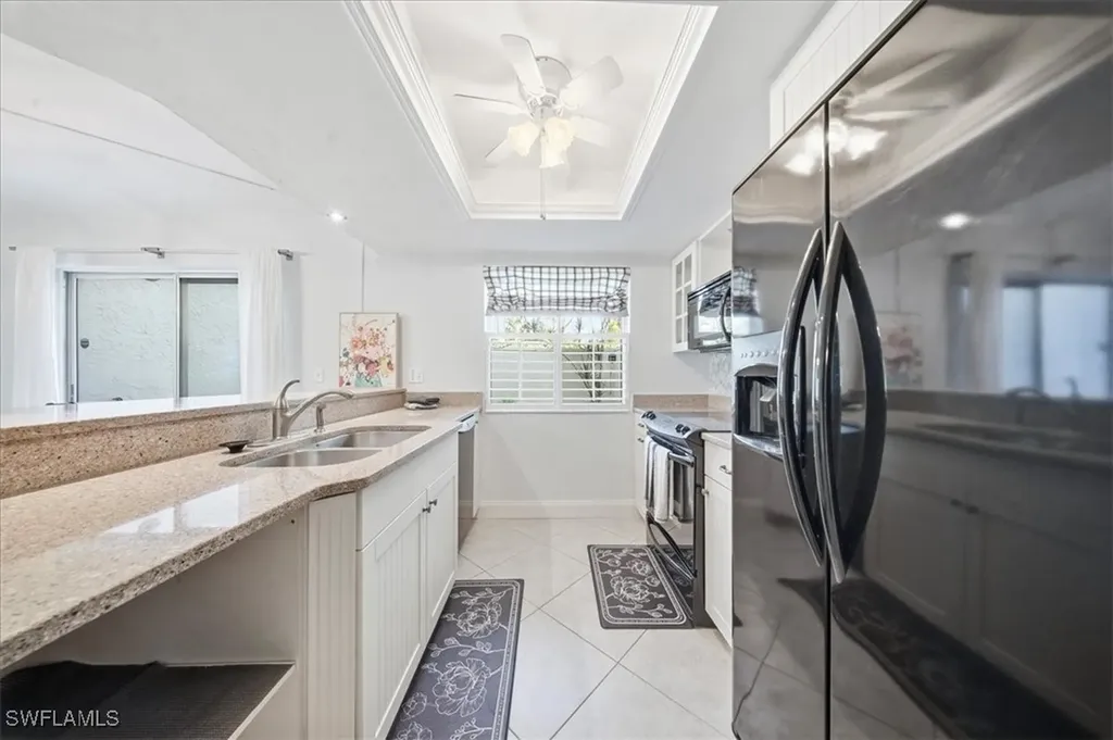 3080 Kings Lake Boulevard Naples FL 34112
