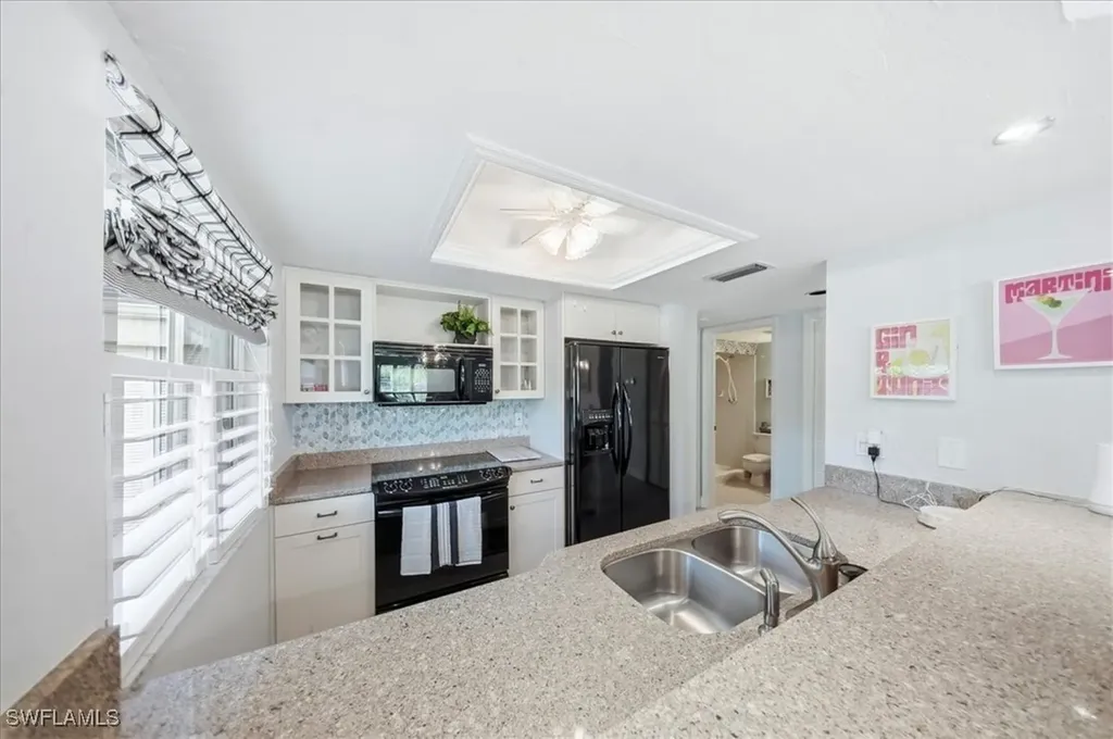 3080 Kings Lake Boulevard Naples FL 34112