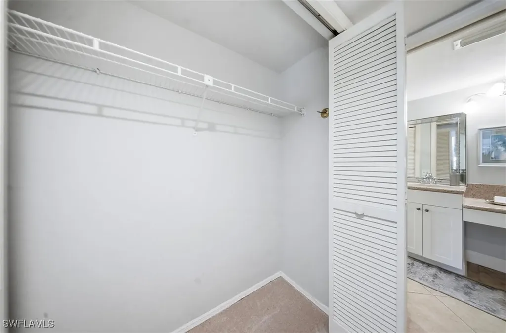3080 Kings Lake Boulevard Naples FL 34112