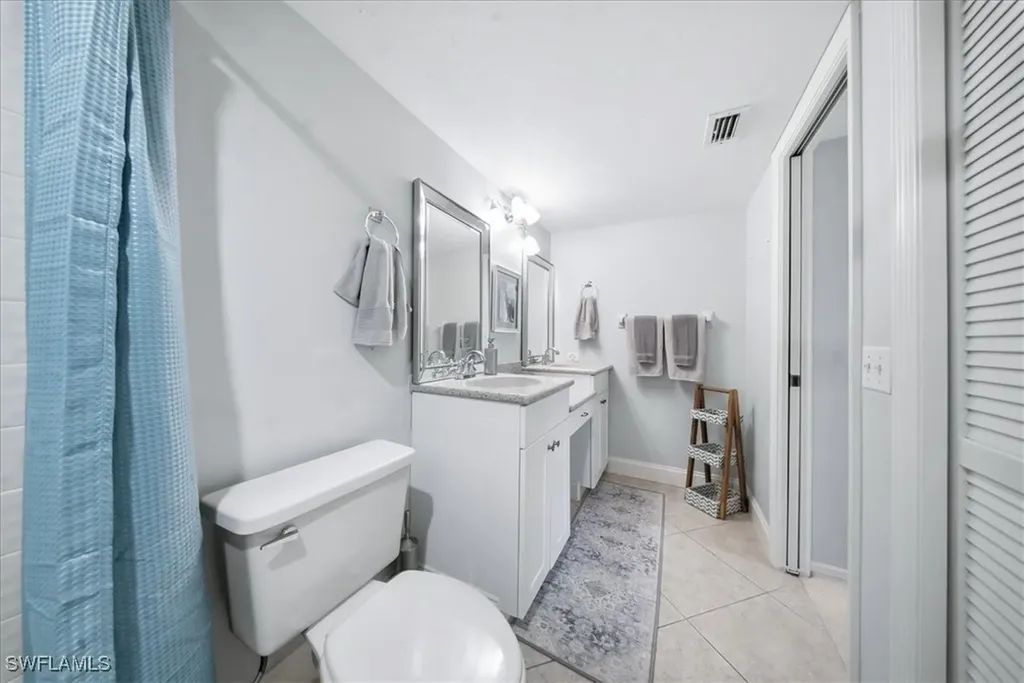 3080 Kings Lake Boulevard Naples FL 34112