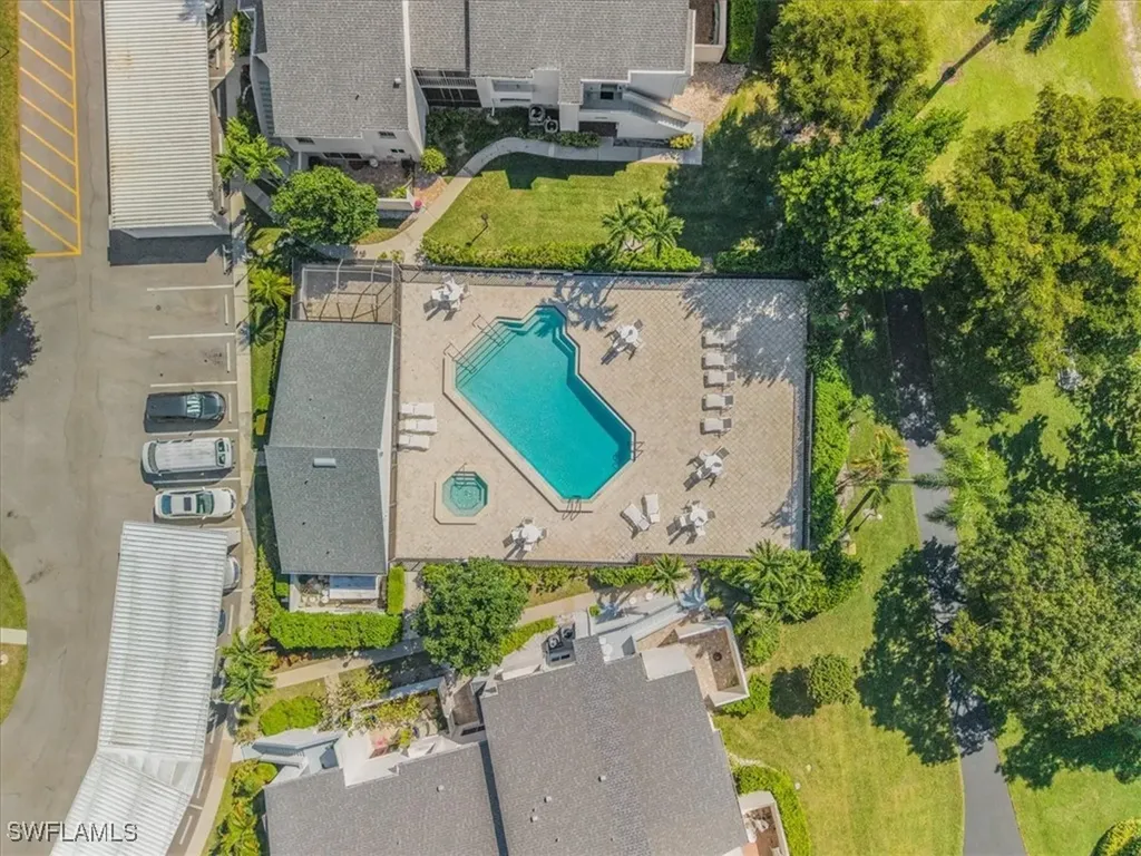 3080 Kings Lake Boulevard Naples FL 34112